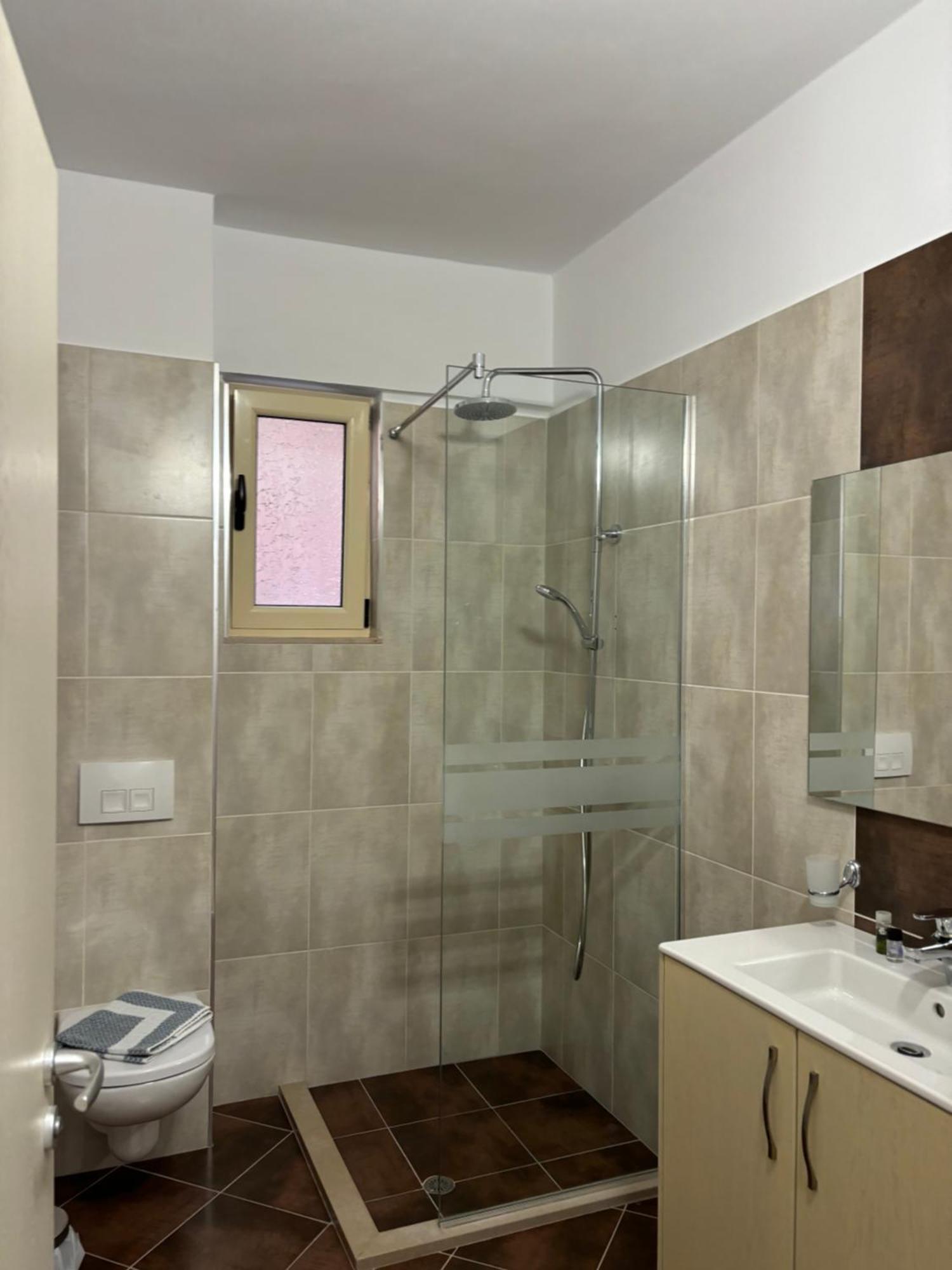 Vila -Te Golja Sarandë Esterno foto
